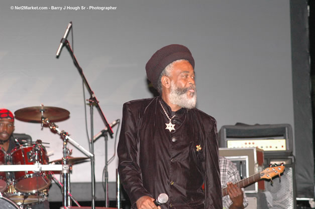 The Abyssinians @ Tru-Juice Rebel Salute 2007 - Saturday, January 13, 2007, Port Kaiser Sports Club, St. Elizabeth - Negril Travel Guide, Negril Jamaica WI - http://www.negriltravelguide.com - info@negriltravelguide.com...!