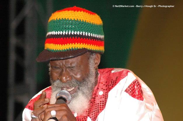 The Abyssinians @ Tru-Juice Rebel Salute 2007 - Saturday, January 13, 2007, Port Kaiser Sports Club, St. Elizabeth - Negril Travel Guide, Negril Jamaica WI - http://www.negriltravelguide.com - info@negriltravelguide.com...!