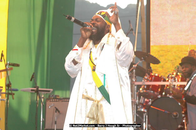 Capleton at Tru-Juice Rebel Salute 2008 - The 15th staging of Tru-Juice Rebel Salute, Saturday, January 12, 2008, Port Kaiser Sports Club, St. Elizabeth, Jamaica W.I. - Photographs by Net2Market.com - Barry J. Hough Sr, Photographer - Negril Travel Guide, Negril Jamaica WI - http://www.negriltravelguide.com - info@negriltravelguide.com...!