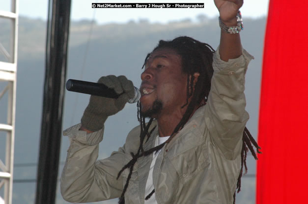 Jah Cure at Tru-Juice Rebel Salute 2008 - The 15th staging of Tru-Juice Rebel Salute, Saturday, January 12, 2008, Port Kaiser Sports Club, St. Elizabeth, Jamaica W.I. - Photographs by Net2Market.com - Barry J. Hough Sr, Photographer - Negril Travel Guide, Negril Jamaica WI - http://www.negriltravelguide.com - info@negriltravelguide.com...!