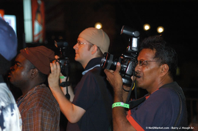 Other Photos - Red Stripe Reggae Sumfest 2005 - International Night - July 22th, 2005 - Negril Travel Guide, Negril Jamaica WI - http://www.negriltravelguide.com - info@negriltravelguide.com...!