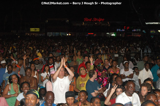 Mary J. Blige - Red Stripe Reggae Sumfest 2007 - Zenith - Saturday, July 21, 2007 - Catherine Hall, Montego Bay, St James, Jamaica W.I. - Negril Travel Guide, Negril Jamaica WI - http://www.negriltravelguide.com - info@negriltravelguide.com...!