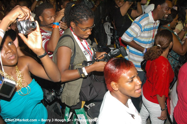 Mary J. Blige - Red Stripe Reggae Sumfest 2007 - Zenith - Saturday, July 21, 2007 - Catherine Hall, Montego Bay, St James, Jamaica W.I. - Negril Travel Guide, Negril Jamaica WI - http://www.negriltravelguide.com - info@negriltravelguide.com...!