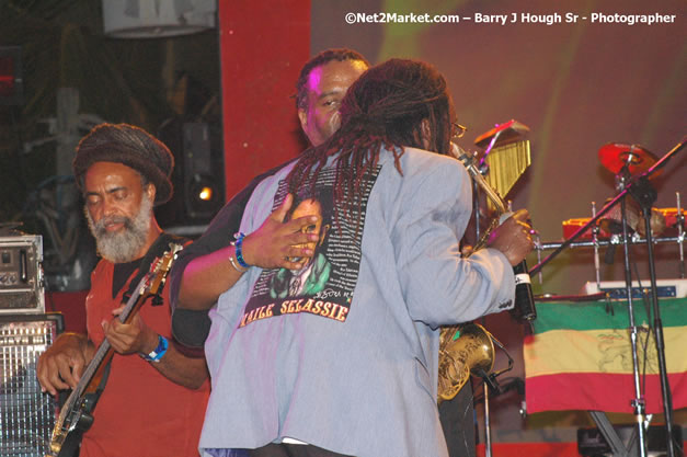 Tarrus Riley - Red Stripe Reggae Sumfest 2007 - Zenith - Saturday, July 21, 2007 - Catherine Hall, Montego Bay, St James, Jamaica W.I. - Negril Travel Guide, Negril Jamaica WI - http://www.negriltravelguide.com - info@negriltravelguide.com...!