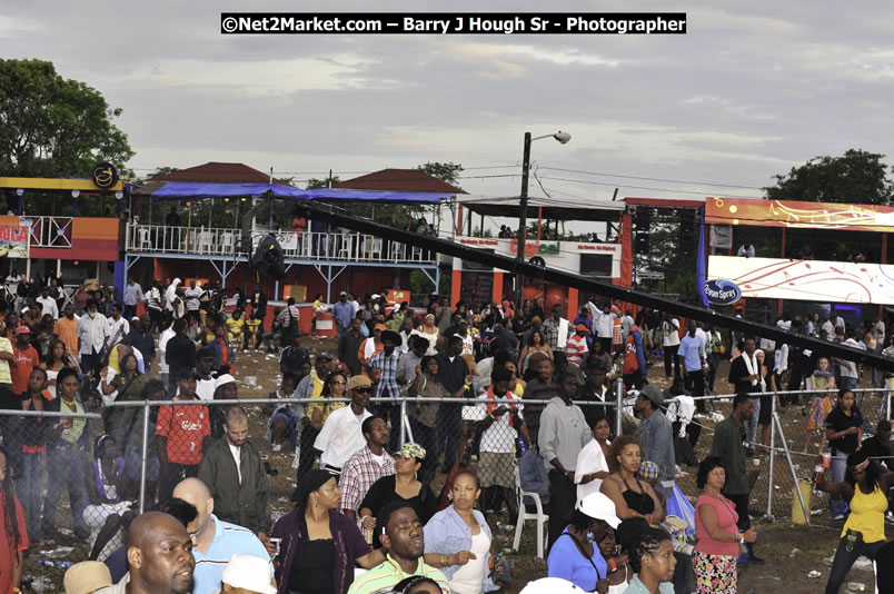 John Holt @ Red Stripe Reggae Sumfest 2008 International Night 2, Catherine Hall, Montego Bay - Saturday, July 19, 2008 - Reggae Sumfest 2008 July 13 - July 19, 2008 - Photographs by Net2Market.com - Barry J. Hough Sr. Photojournalist/Photograper - Photographs taken with a Nikon D300 - Negril Travel Guide, Negril Jamaica WI - http://www.negriltravelguide.com - info@negriltravelguide.com...!