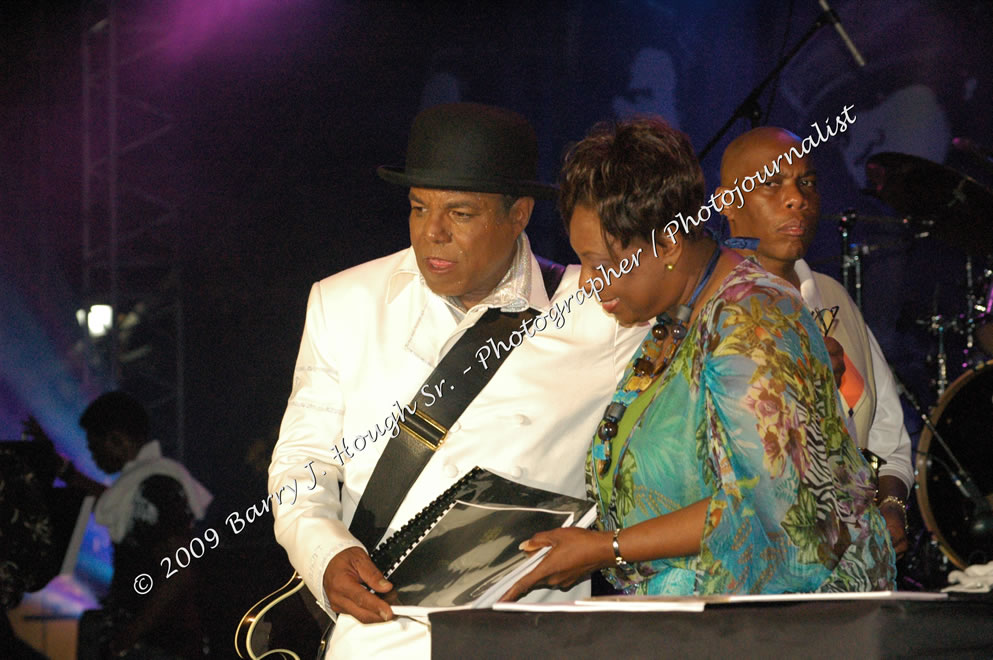  Michael Jackson - A Lifetime Achievement Award was presented to Michael Jackson and received by Tito Jackson @ Reggae Sumfest 2009 - International Night 2 - Reggae Sumfest 2009,Catherine Hall, Montego Bay, St. James, Jamaica W.I. - Saturday, July 25, 2009 - Reggae Sumfest 2009, July 19 - 25, 2009 - Photographs by Net2Market.com - Barry J. Hough Sr. Photojournalist/Photograper - Photographs taken with a Nikon D70, D100, or D300 - Negril Travel Guide, Negril Jamaica WI - http://www.negriltravelguide.com - info@negriltravelguide.com...!