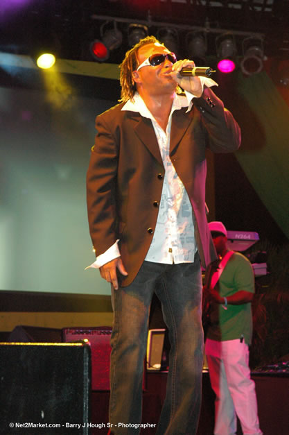 Noddy Virtue - Ignition - The Internation Fire Blazes - Friday, July 21, 2006 - Montego Bay, Jamaica - Negril Travel Guide, Negril Jamaica WI - http://www.negriltravelguide.com - info@negriltravelguide.com...!