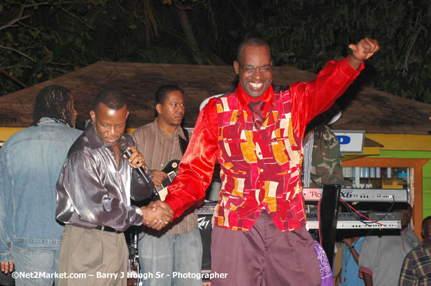 Tarrus Riley, Jimmy Riley, and Dwayne Stephensen - Money Cologne Promotions in association with "British Link Up" presents Summer Jam featuring She's Royal Tarrus Riley & Jimmy Riley - Plus Ras Slick, Sham Dawg, and Whiskey Bagio @ Roots Bamboo, Norman Manley Boulevard, Negril, Jamaica W.I. - Backed up Dean Fraser & The Hurricanne Band - MC Barry G and Rev. BB - July 25, 2007 - Negril Travel Guide.com, Negril Jamaica WI - http://www.negriltravelguide.com - info@negriltravelguide.com...!