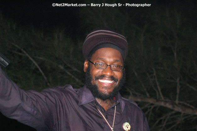 Tarrus Riley, Jimmy Riley, and Dwayne Stephensen - Money Cologne Promotions in association with "British Link Up" presents Summer Jam featuring She's Royal Tarrus Riley & Jimmy Riley - Plus Ras Slick, Sham Dawg, and Whiskey Bagio @ Roots Bamboo, Norman Manley Boulevard, Negril, Jamaica W.I. - Backed up Dean Fraser & The Hurricanne Band - MC Barry G and Rev. BB - July 25, 2007 - Negril Travel Guide.com, Negril Jamaica WI - http://www.negriltravelguide.com - info@negriltravelguide.com...!