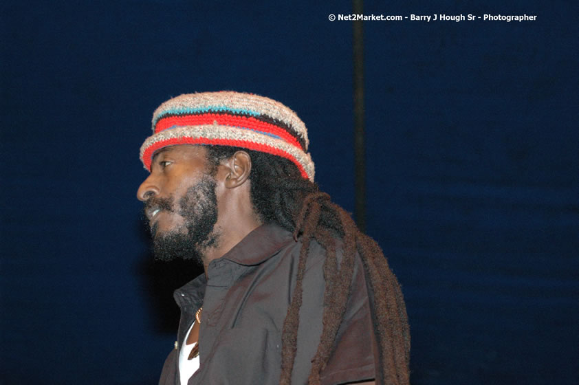 Buffalo Bill - Smile Jamaica, Nine Miles, St Anns, Jamaica - Saturday, February 10, 2007 - The Smile Jamaica Concert, a symbolic homecoming in Bob Marley's birthplace of Nine Miles - Negril Travel Guide, Negril Jamaica WI - http://www.negriltravelguide.com - info@negriltravelguide.com...!