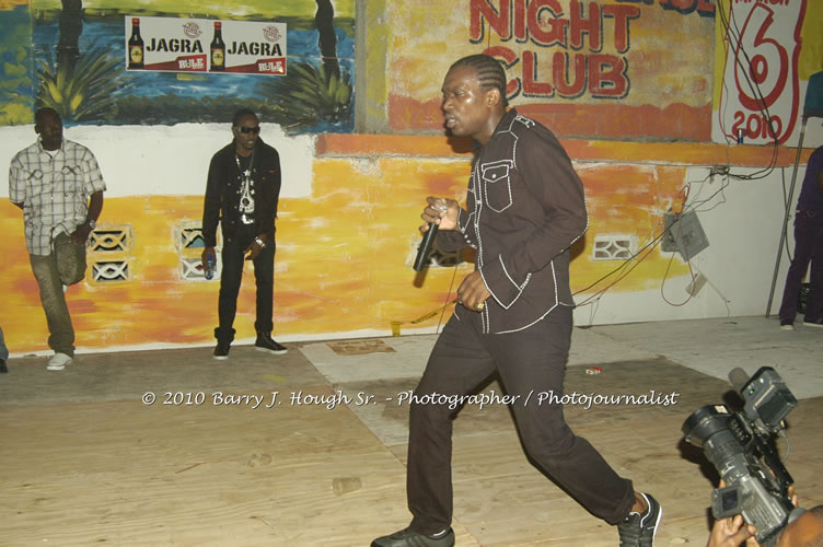 Busy Signal & Kip Rich- Also featuring: Mona Lisa and Crystal Axe @ Striptease Night Club, Scrub-A-Dub Car Wash, , Whitehall, Negril, Westmoreland, Jamaica W.I. - Photographs by Net2Market.com - Barry J. Hough Sr, Photographer/Photojournalist - The Negril Travel Guide - Negril's and Jamaica's Number One Concert Photography Web Site with over 40,000 Jamaican Concert photographs Published -  Negril Travel Guide, Negril Jamaica WI - http://www.negriltravelguide.com - info@negriltravelguide.com...!