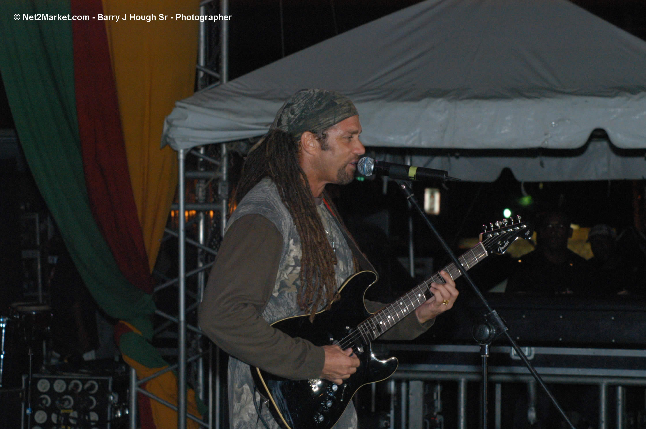 Andy Vernon - Ignition - The Internation Fire Blazes - Friday, July 21, 2006 - Montego Bay, Jamaica - Negril Travel Guide, Negril Jamaica WI - http://www.negriltravelguide.com - info@negriltravelguide.com...!