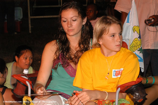 Venue - Audience at Red Stripe Reggae Sumfest 2006 - The Summit - Jamaica's Greatest, The World's Best - Saturday, July 22, 2006 - Montego Bay, Jamaica - Negril Travel Guide, Negril Jamaica WI - http://www.negriltravelguide.com - info@negriltravelguide.com...!