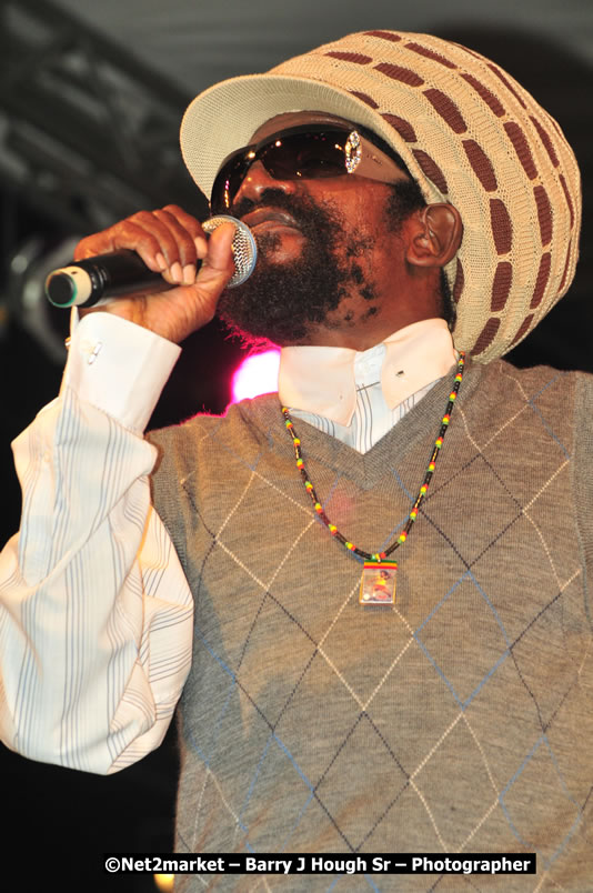 Coco T @ Unite The People An International Reggae Fest, Featuring: Beres Hammond, Coco T, Queen Ifrica, Khalil, Cameal Davis, Iley Dread, Rochelle, Geoffrey Star, Ras Penco, Kool DeLoy, Otis Gayle, J.McKay, Tiney Winey, Venue at Norman Manley Boulevard, Negril, Westmoreland, Jamaica - Saturday, April 4, 2009 - Photographs by Net2Market.com - Barry J. Hough Sr, Photographer/Photojournalist - Negril Travel Guide, Negril Jamaica WI - http://www.negriltravelguide.com - info@negriltravelguide.com...!