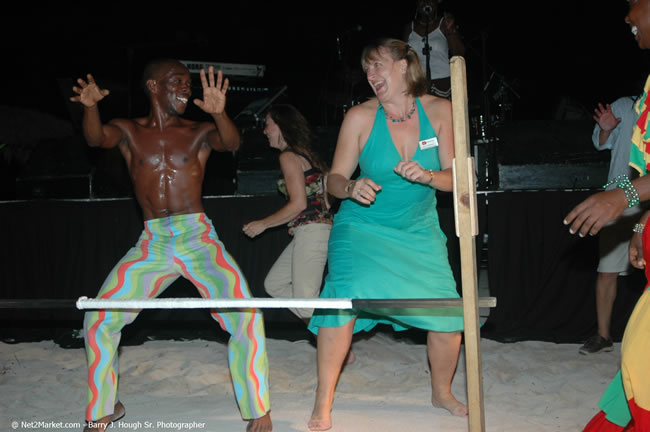 Half Moon Resort Party - Virgin Atlantic Inaugural Flight To Montego Bay, Jamaica Photos - Sir Richard Branson, President & Family, and 450 Passengers - Party Royal Pavillion at Half Moon Resort, Montego Bay, Jamaica - Monday, July 3, 2006 - Negril Travel Guide, Negril Jamaica WI - http://www.negriltravelguide.com - info@negriltravelguide.com...!