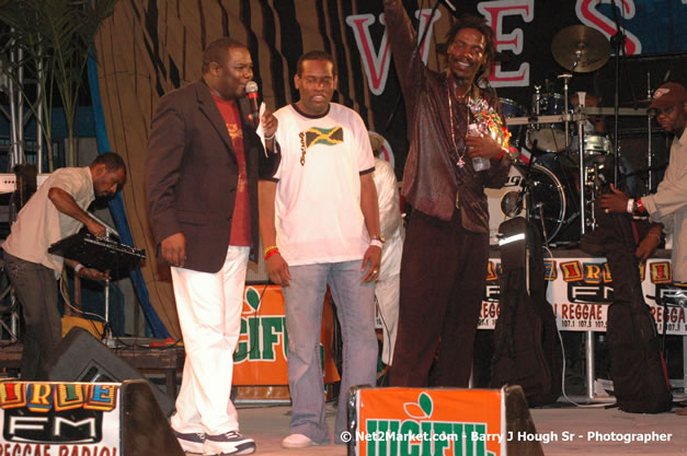 Kenyatta Hill @ Western Consciousness 2007 - Presented by King of Kings Productons - Saturday, April 28, 2007 - Llandilo Cultural Centre, Savanna-La-Mar, Westmoreland, Jamaica W.I. - Negril Travel Guide, Negril Jamaica WI - http://www.negriltravelguide.com - info@negriltravelguide.com...!