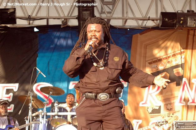 Luciano @ Western Consciousness 2007 - Presented by King of Kings Productons - Saturday, April 28, 2007 - Llandilo Cultural Centre, Savanna-La-Mar, Westmoreland, Jamaica W.I. - Negril Travel Guide, Negril Jamaica WI - http://www.negriltravelguide.com - info@negriltravelguide.com...!