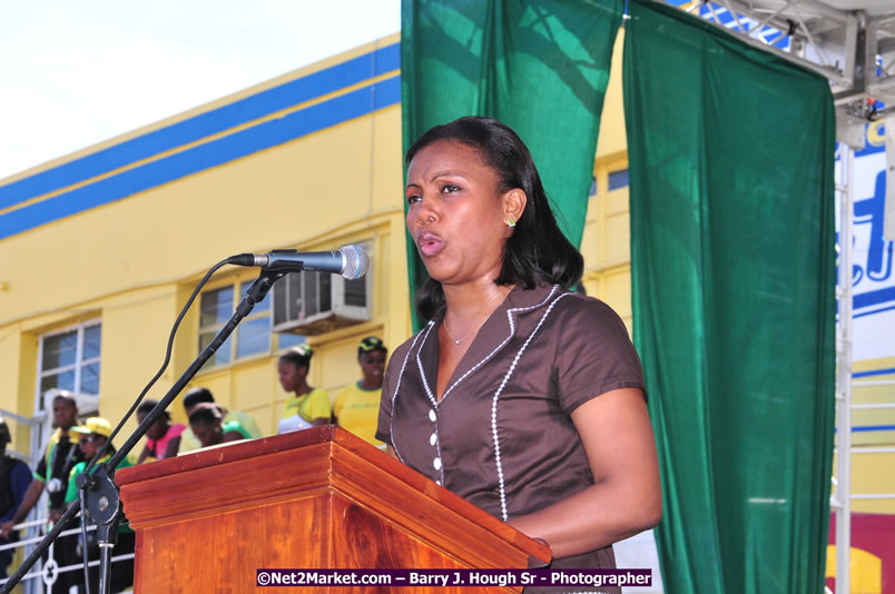 The City of Montego Bay Welcomes Our 2008 Olympians - Western Motorcade - Civic Ceremony - A Salute To Our Beijing Heros - Sam Sharpe Square, Montego Bay, Jamaica - Tuesday, October 7, 2008 - Photographs by Net2Market.com - Barry J. Hough Sr. Photojournalist/Photograper - Photographs taken with a Nikon D300 - Negril Travel Guide, Negril Jamaica WI - http://www.negriltravelguide.com - info@negriltravelguide.com...!