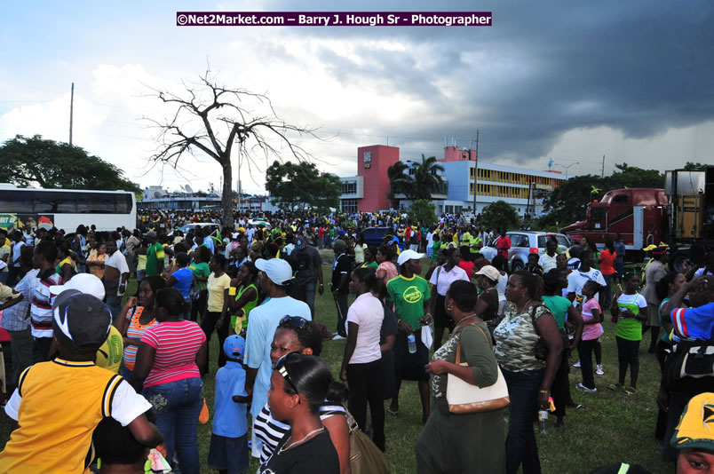 The City of Montego Bay Welcomes Our 2008 Olympians - Western Motorcade - Civic Ceremony - A Salute To Our Beijing Heros - Sam Sharpe Square, Montego Bay, Jamaica - Tuesday, October 7, 2008 - Photographs by Net2Market.com - Barry J. Hough Sr. Photojournalist/Photograper - Photographs taken with a Nikon D300 - Negril Travel Guide, Negril Jamaica WI - http://www.negriltravelguide.com - info@negriltravelguide.com...!